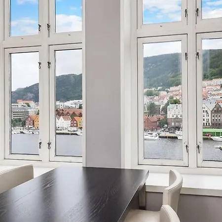 Apartment With Beautiful View To Bryggen *